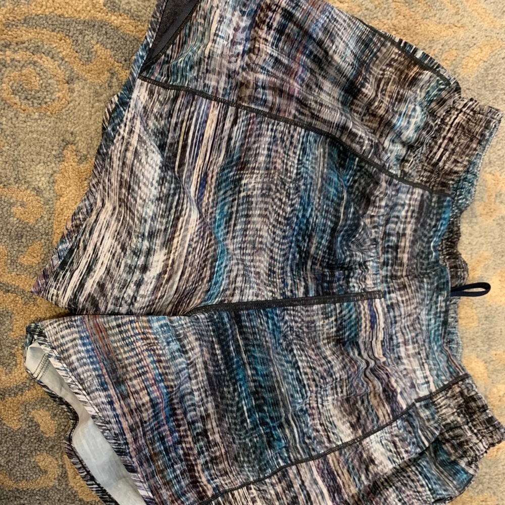 Lululemon hotty hot short size 8